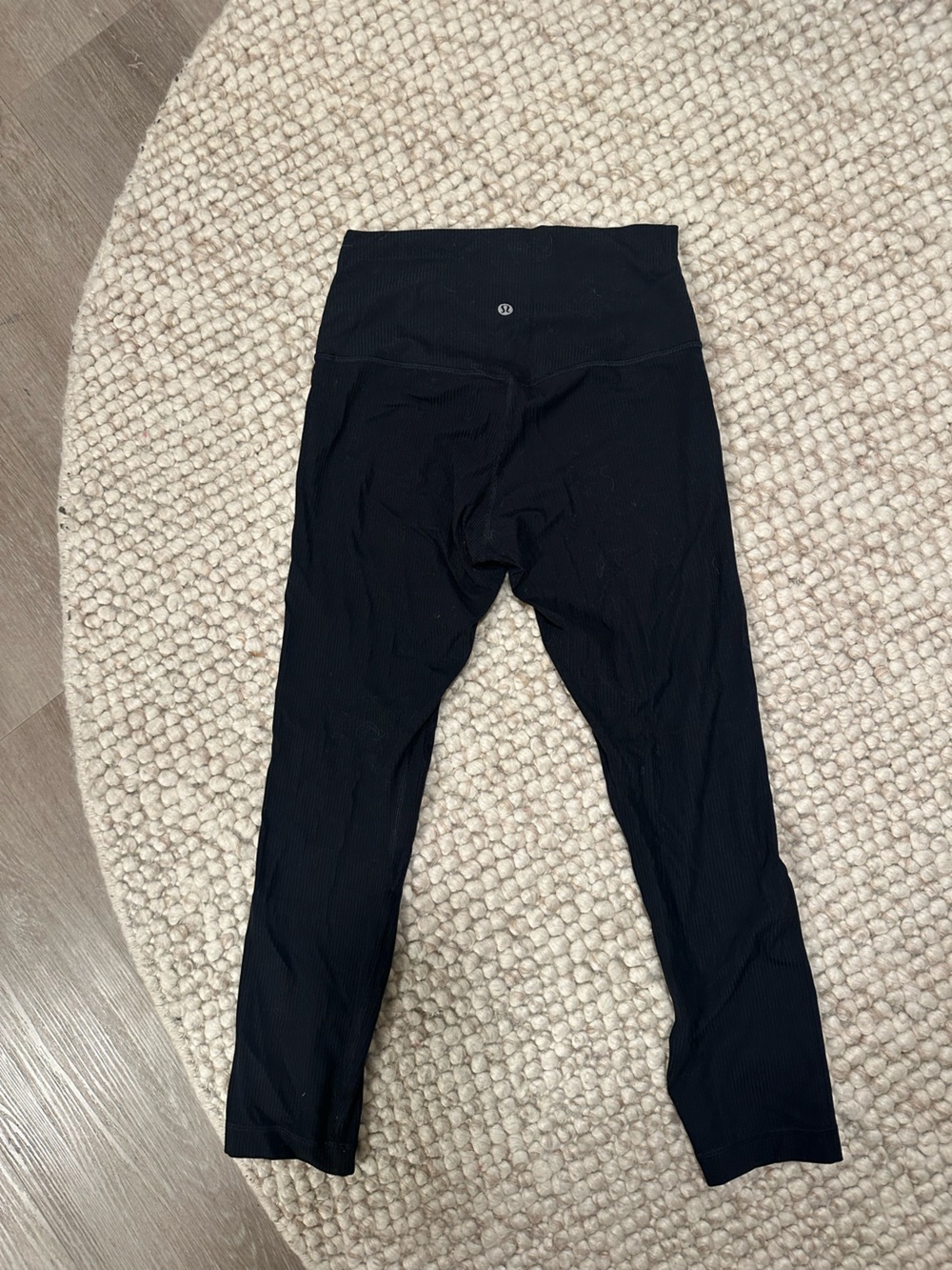 Women’s Size 6 Lululemon Black High-Waist Ribbed Leggings